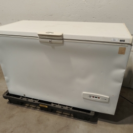Whirlpool Chest Freezer AFG6452AP